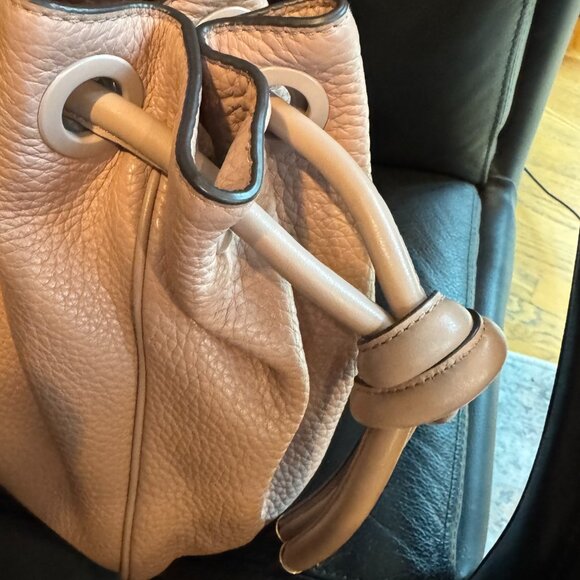 Michael Kors Dalia Large Shoulder bag in Fawn Pink - Picture 2 of 10